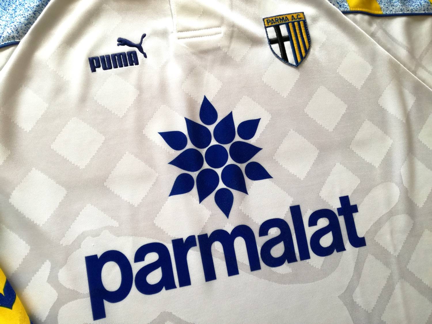 maillot parma domicile 1995-1997 pas cher maillot parma domicile 1995-1997 pas cher