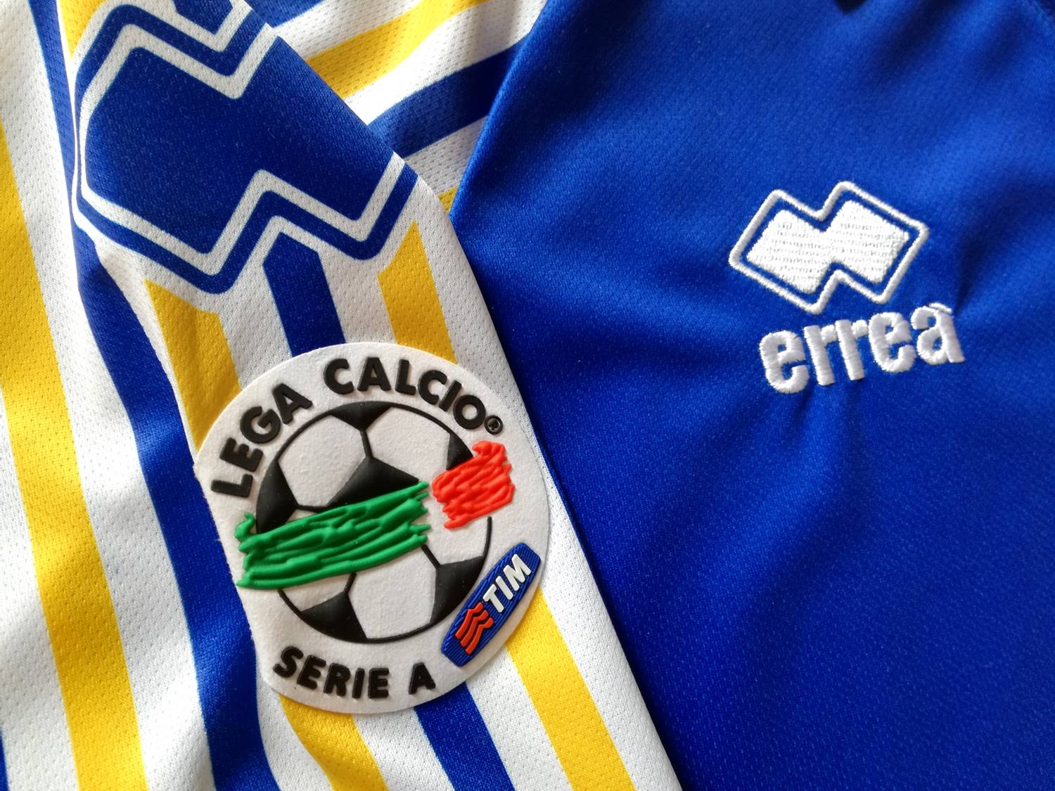 maillot parma exterieur 2009-2010 pas cher maillot parma exterieur 2009-2010 pas cher