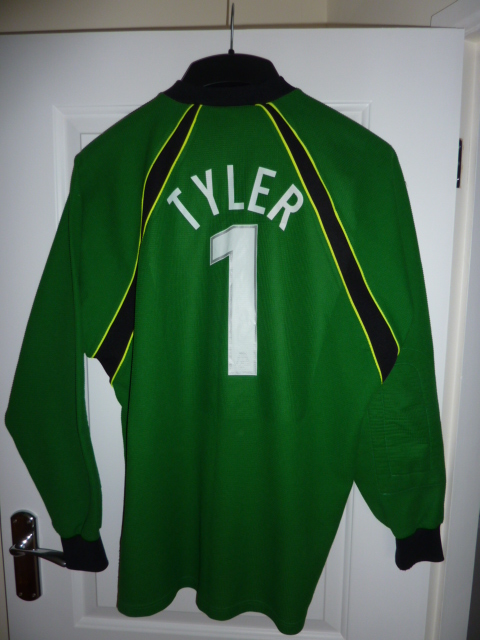 maillot peterborough united gardien 2001-2003 rétro maillot peterborough united gardien 2001-2003 rétro