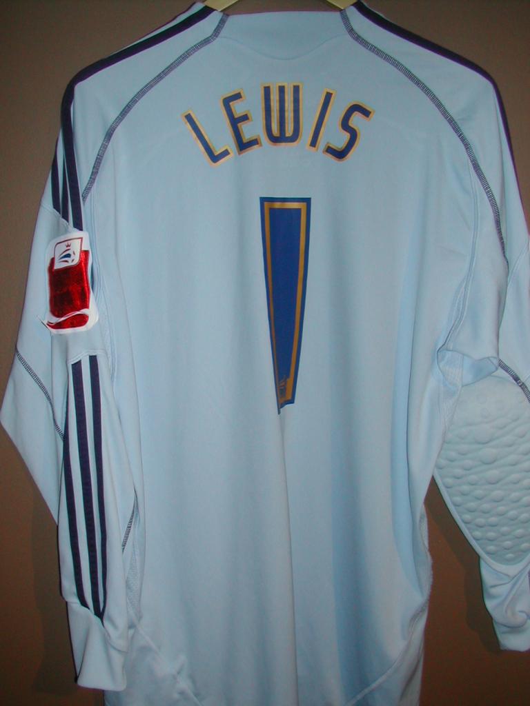 maillot peterborough united gardien 2010 rétro maillot peterborough united gardien 2010 rétro
