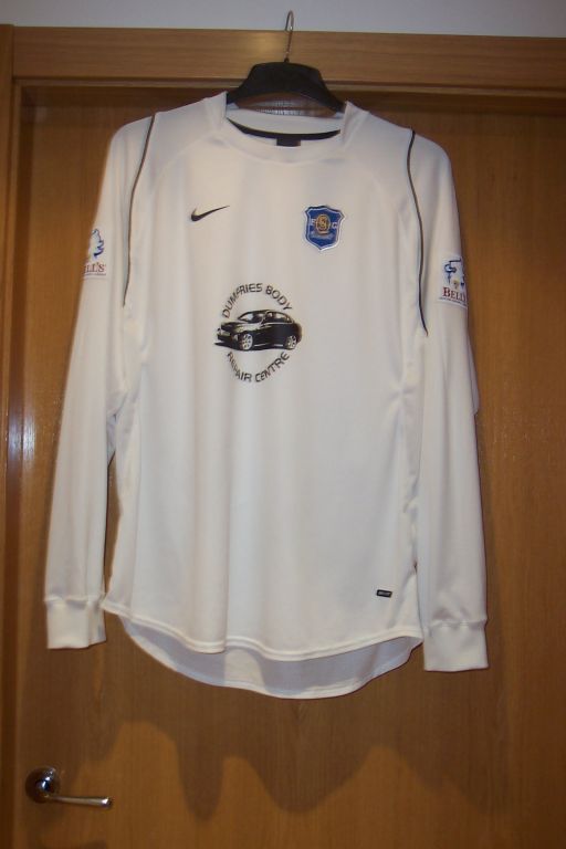 maillot queen of the south exterieur 2005-2006 rétro