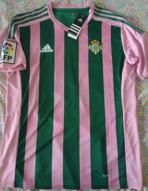 maillot real betis particulier 2015-2016 rétro