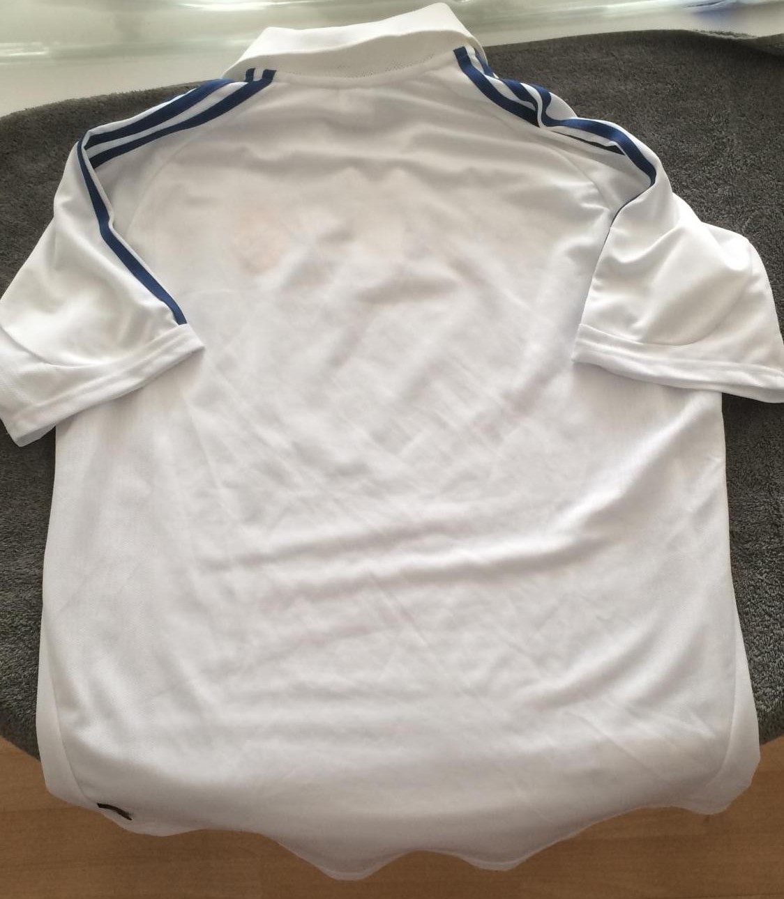maillot real madrid domicile 2001-2002 pas cher maillot real madrid domicile 2001-2002 pas cher