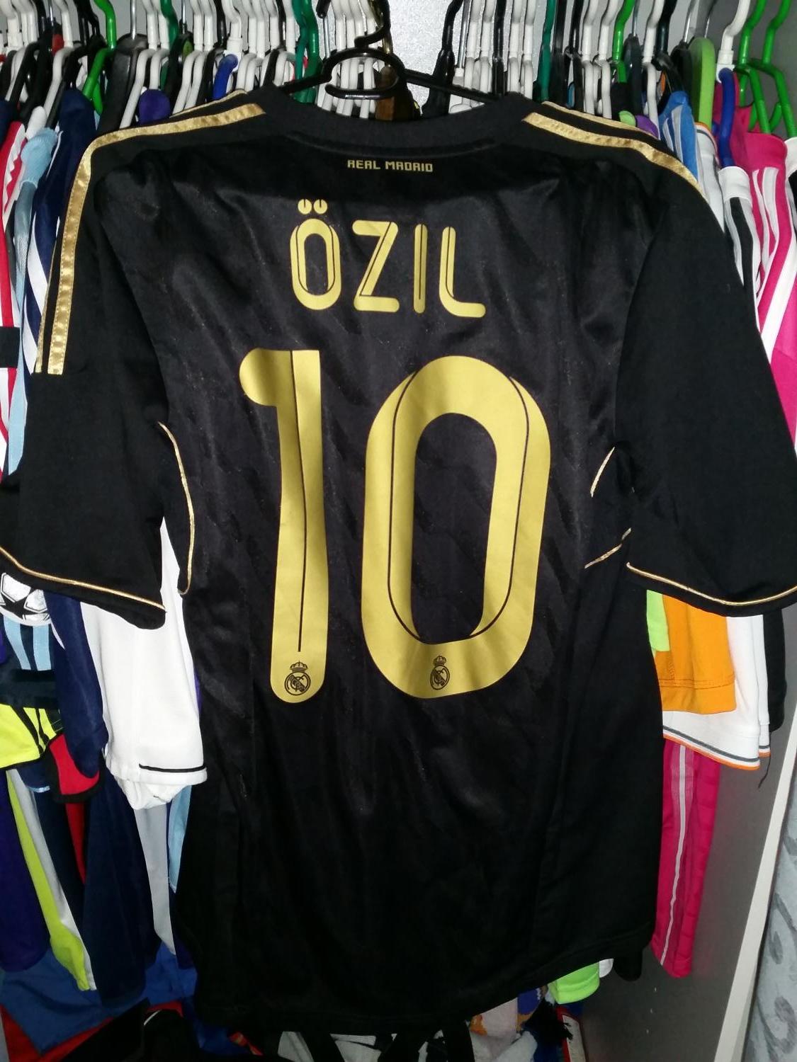 maillot real madrid exterieur 2010-2011 rétro maillot real madrid exterieur 2010-2011 rétro