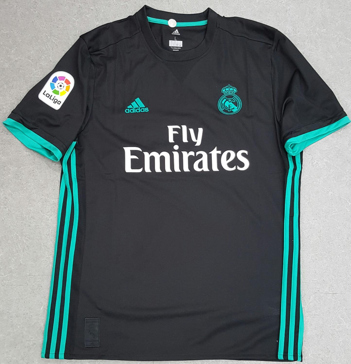 maillot real madrid exterieur 2017-2018 rétro