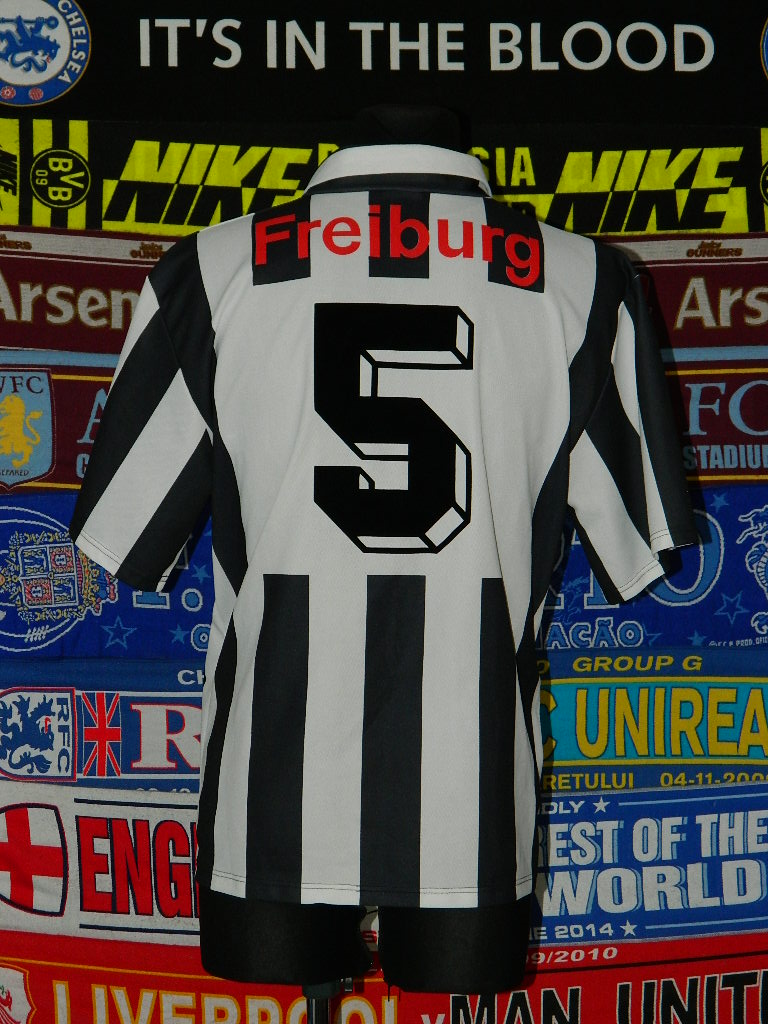 maillot sc fribourg exterieur 1994-1995 rétro maillot sc fribourg exterieur 1994-1995 rétro