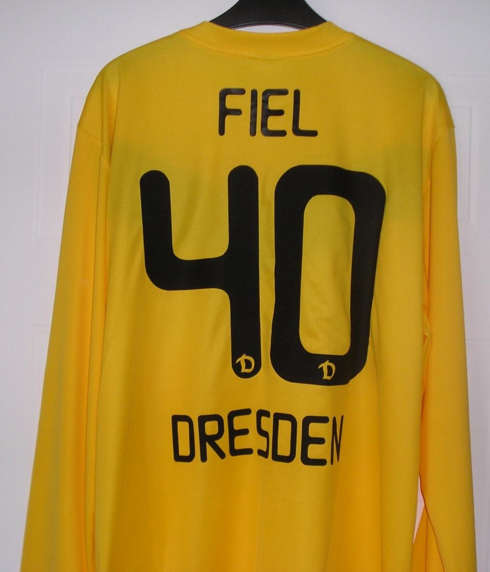 maillot sg dynamo dresde domicile 2011-2012 rétro maillot sg dynamo dresde domicile 2011-2012 rétro