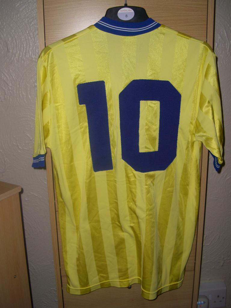 maillot sheffield wednesday exterieur 1983-1984 pas cher maillot sheffield wednesday exterieur 1983-1984 pas cher