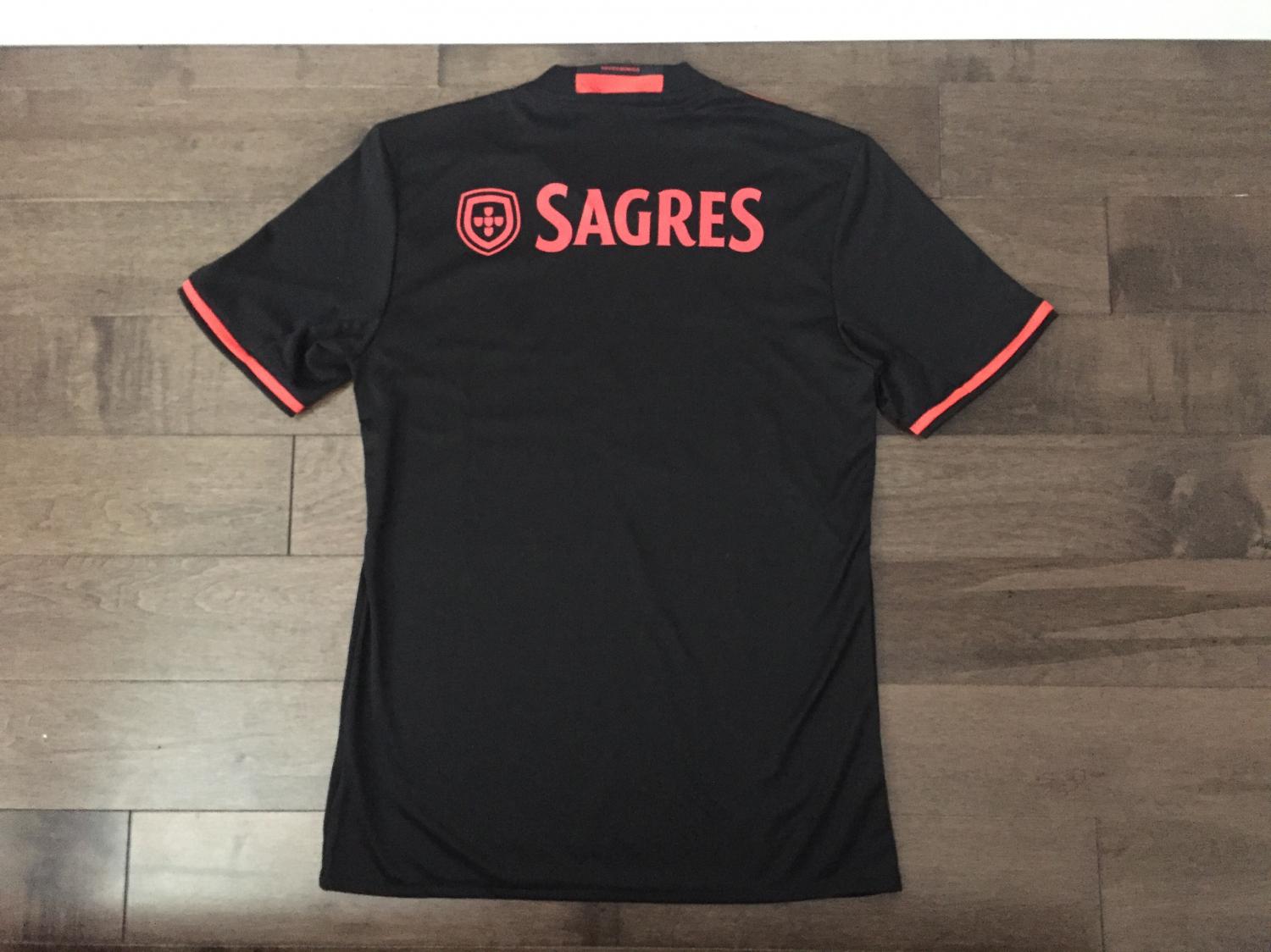 maillot sl benfica exterieur 2016-2017 rétro maillot sl benfica exterieur 2016-2017 rétro