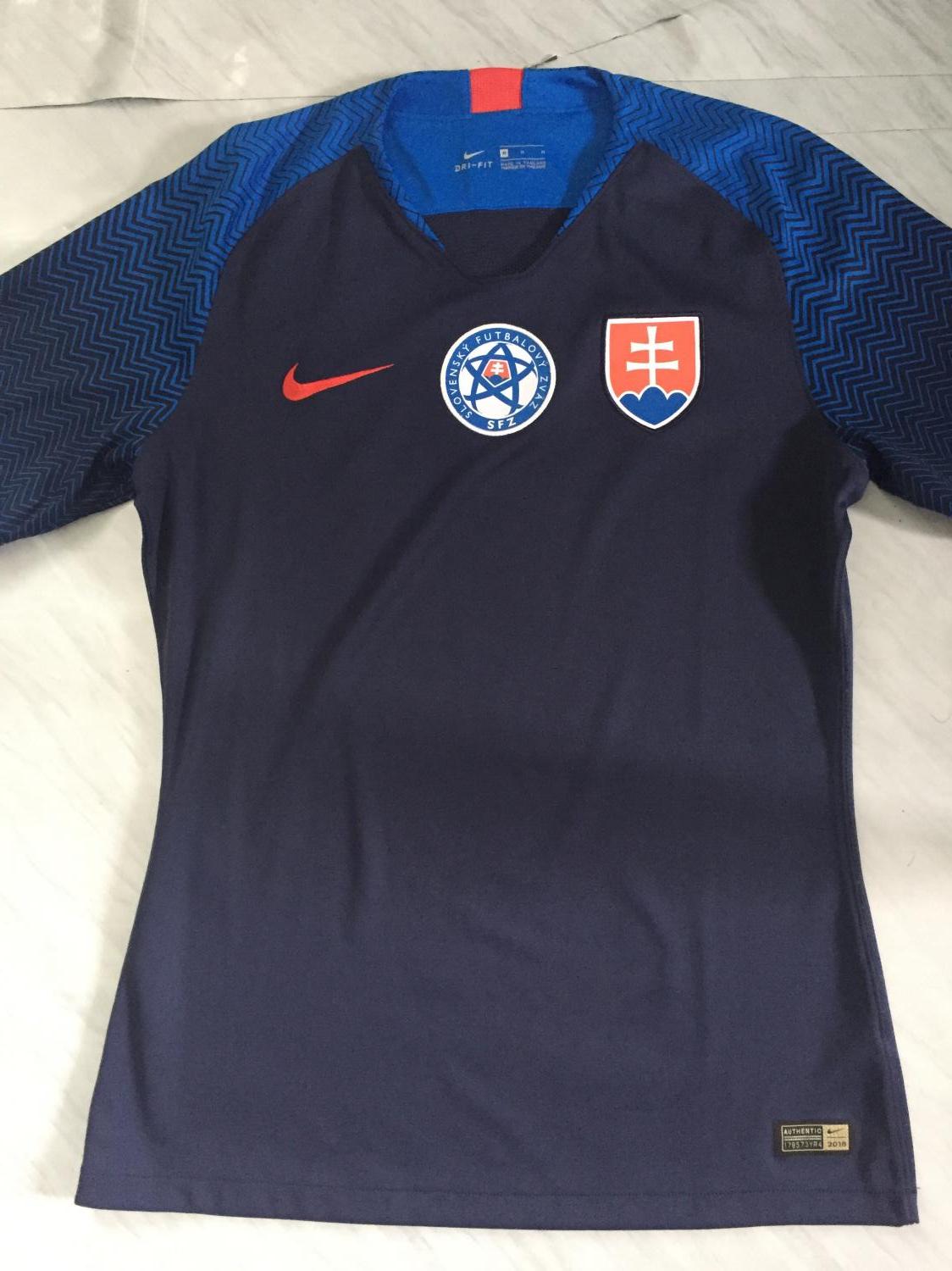 maillot slovaquie exterieur 2018-2020 rétro