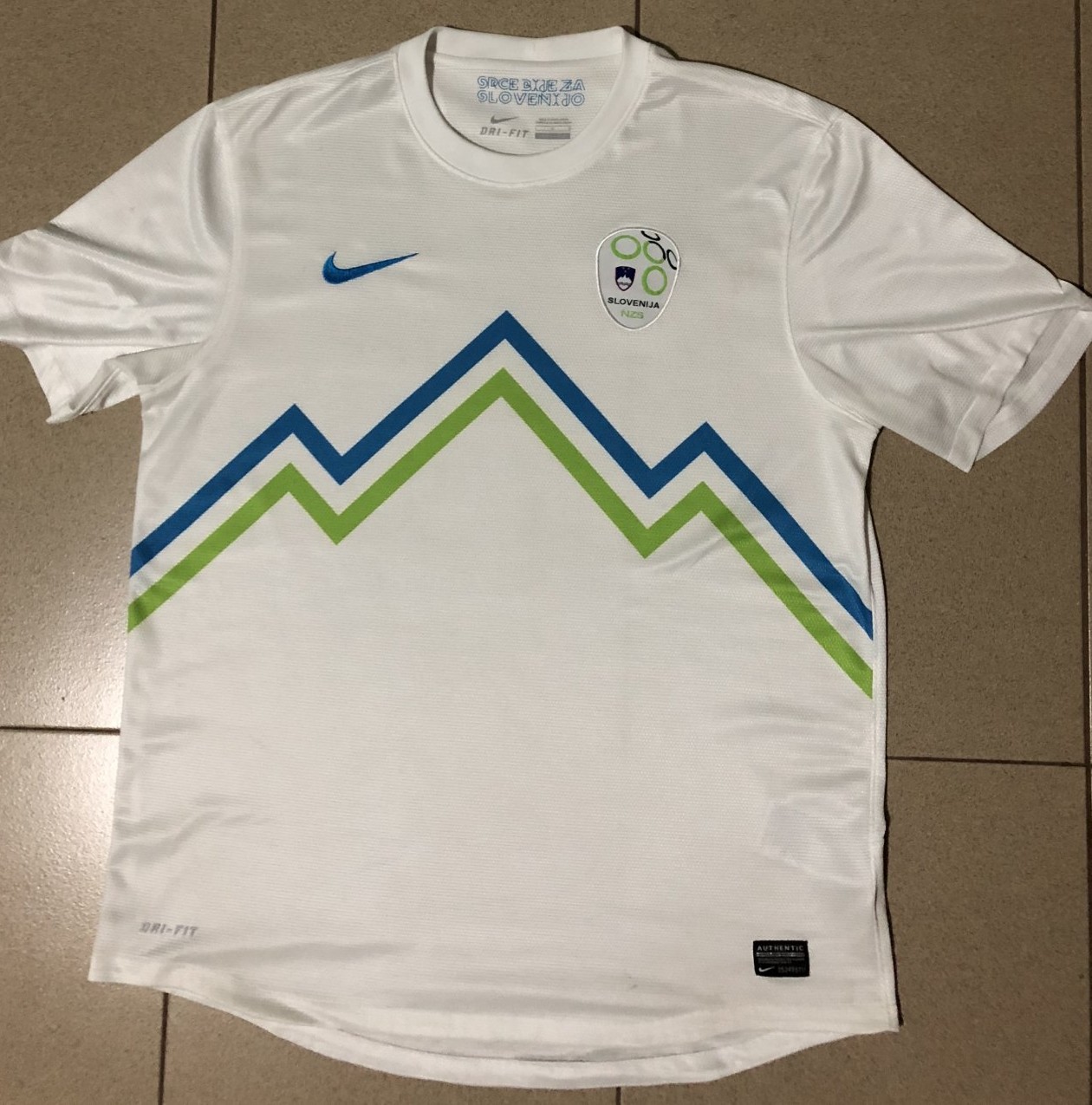 maillot slovénie domicile 2012-2014 pas cher