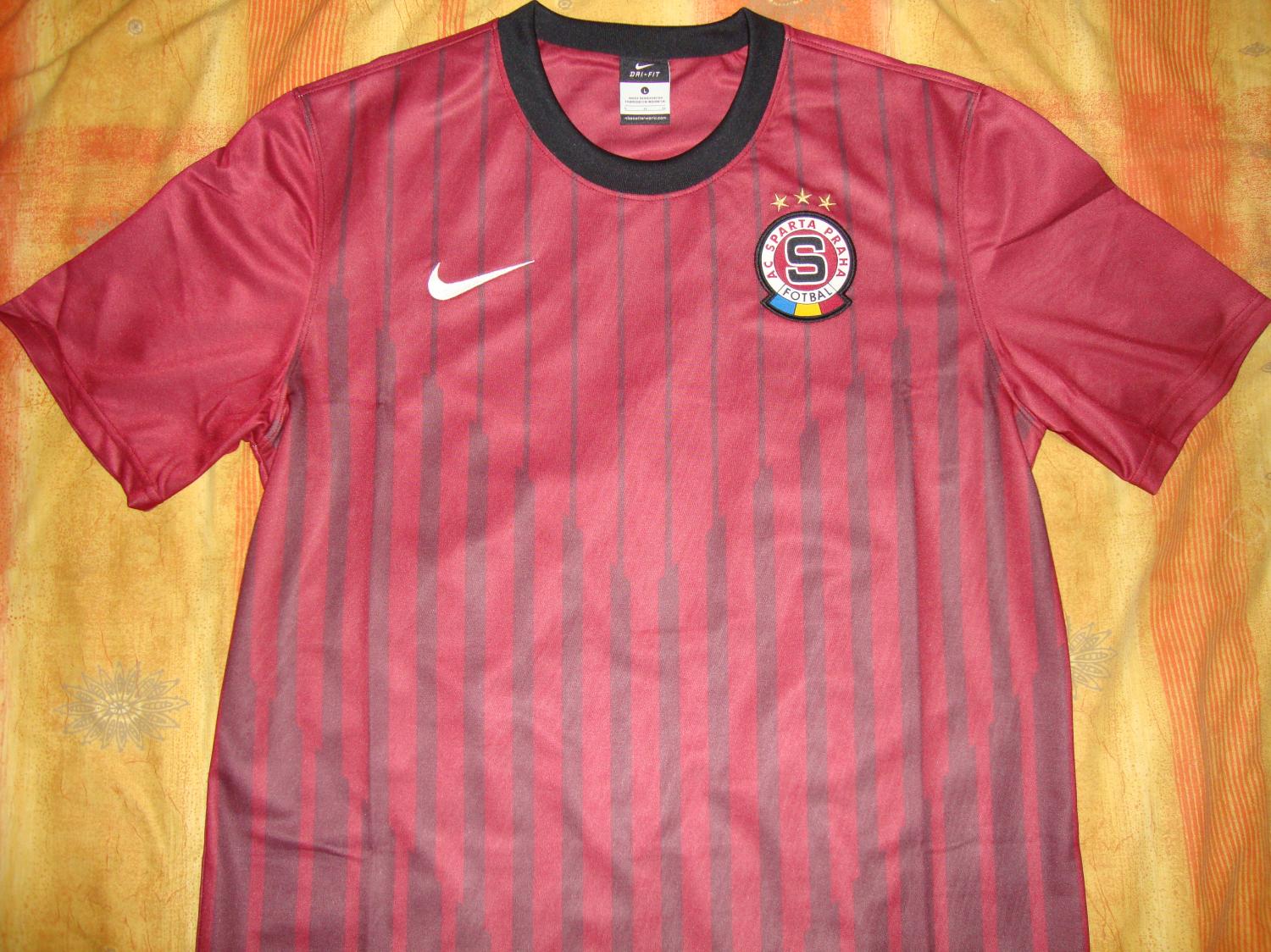 maillot sparta prague domicile 2011-2012 rétro