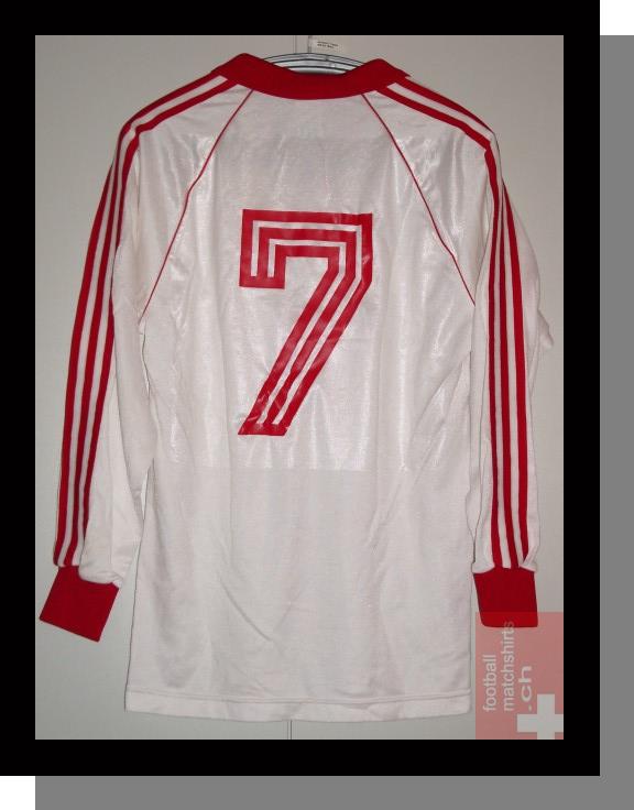 maillot suisse exterieur 1980-1982 pas cher maillot suisse exterieur 1980-1982 pas cher