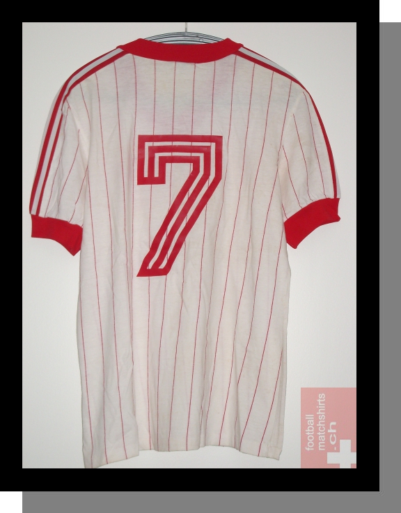 maillot suisse exterieur 1982-1984 rétro maillot suisse exterieur 1982-1984 rétro