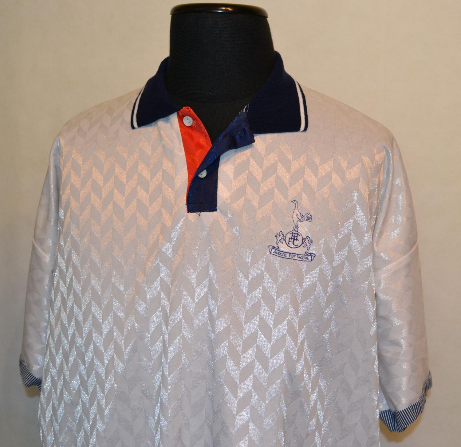 maillot tottenham hotspur particulier 1985 rétro maillot tottenham hotspur particulier 1985 rétro