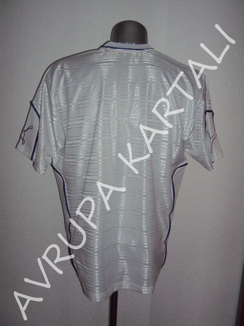 maillot trabzonspor exterieur 2001-2002 rétro maillot trabzonspor exterieur 2001-2002 rétro