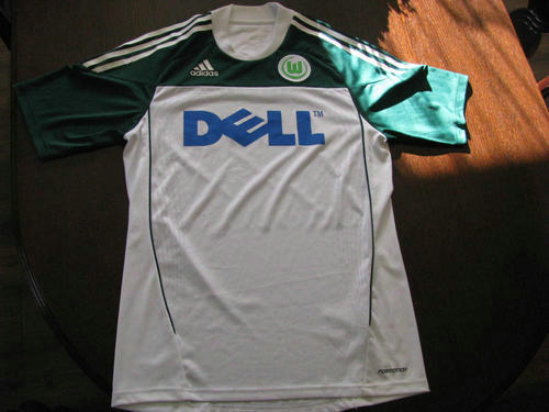 maillot vfl wolfsbourg domicile 2010-2011 rétro