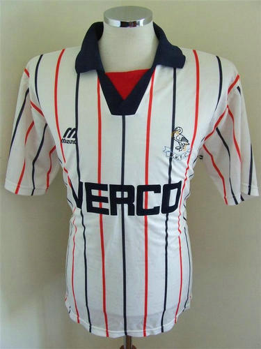 maillot wycombe wanderers exterieur 1996-1997 rétro