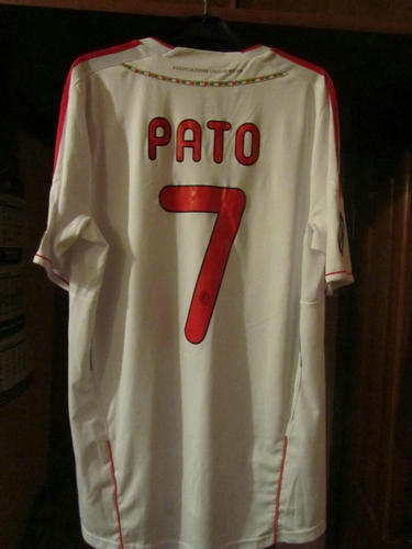 maillots ac milan exterieur 2011-2012 rétro maillots ac milan exterieur 2011-2012 rétro
