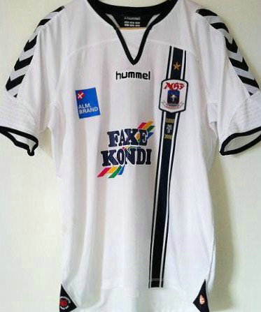 maillots agf domicile 2010-2011 rétro