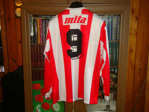 maillots fc aarau exterieur 1990-1991 rétro maillots fc aarau exterieur 1990-1991 rétro