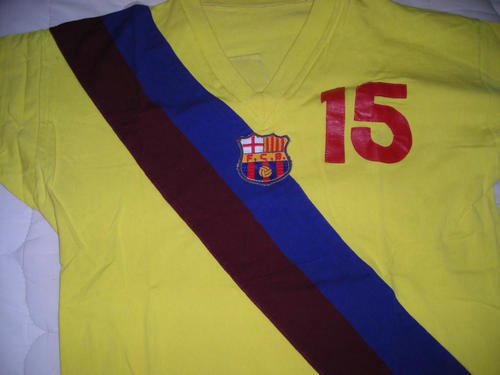 maillots fc barcelone exterieur 1973-1977 rétro