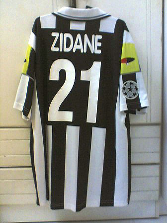 maillots juventus fc domicile 2000-2001 pas cher maillots juventus fc domicile 2000-2001 pas cher