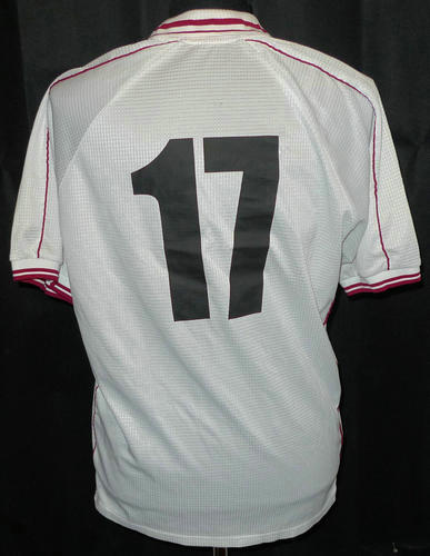 maillots lettonie exterieur 2001-2002 rétro maillots lettonie exterieur 2001-2002 rétro