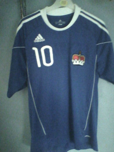 maillots liechtenstein domicile 2011-2012 pas cher