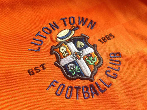 maillots luton town domicile 2013-2014 pas cher maillots luton town domicile 2013-2014 pas cher