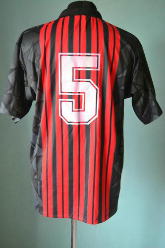 maillots metalurh zaporijia exterieur 1999-2000 rétro maillots metalurh zaporijia exterieur 1999-2000 rétro