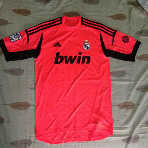 maillots real madrid gardien 2012-2013 rétro