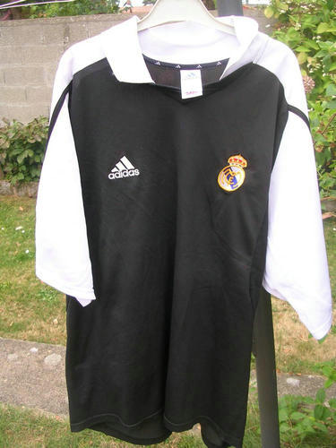 maillots real madrid réplique 2001-2003 rétro