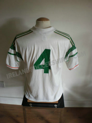 maillots république d\'irlande exterieur 1988-1989 rétro maillots république d\'irlande exterieur 1988-1989 rétro