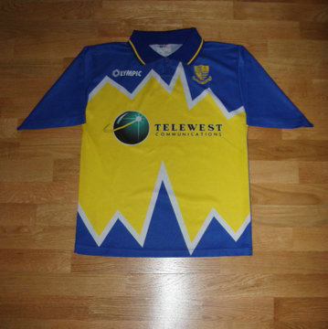 maillots southend united domicile 1996-1998 pas cher
