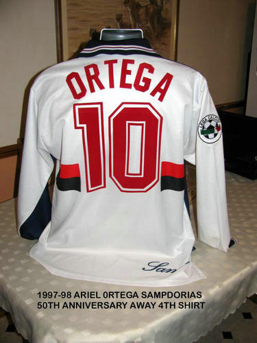 maillots uc sampdoria particulier 1997-1998 pas cher maillots uc sampdoria particulier 1997-1998 pas cher